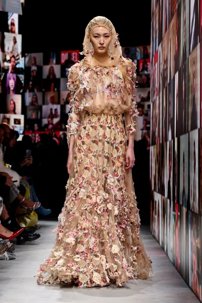 Look 27